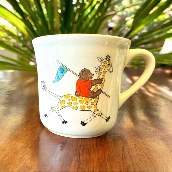 VINTAGE Circus-Themed Mug - Bear on Giraffe & Clown with Drum - Picture 1 of 11